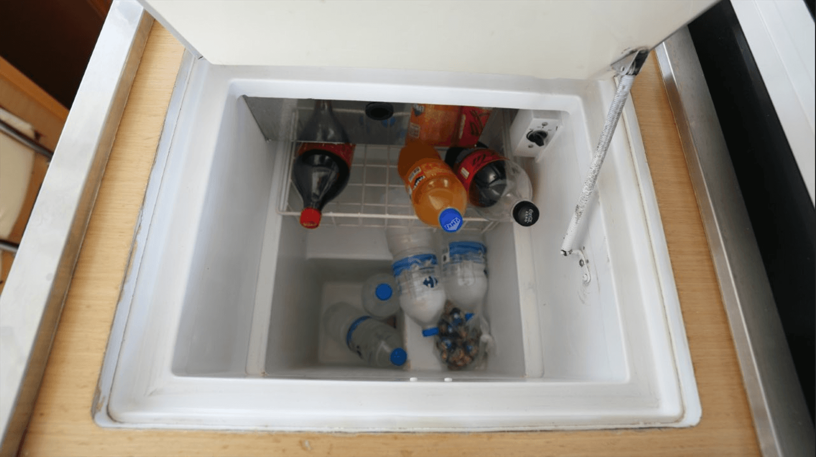 Lagoon 39, picture 16