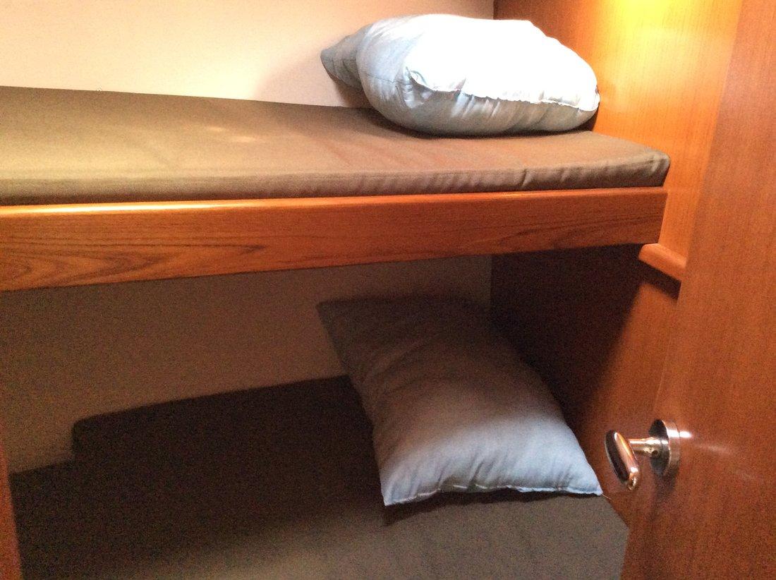 Oceanis 43, picture 11