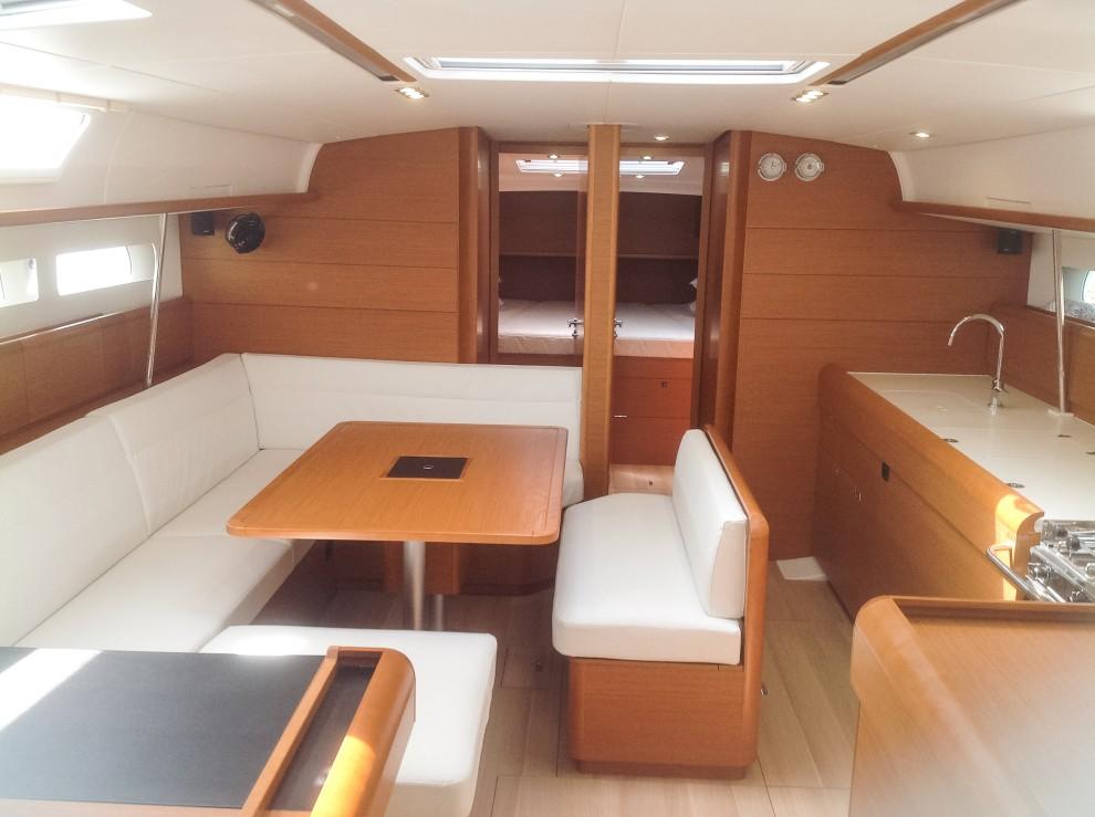Sun Odyssey 519 - 5 cab., picture 4