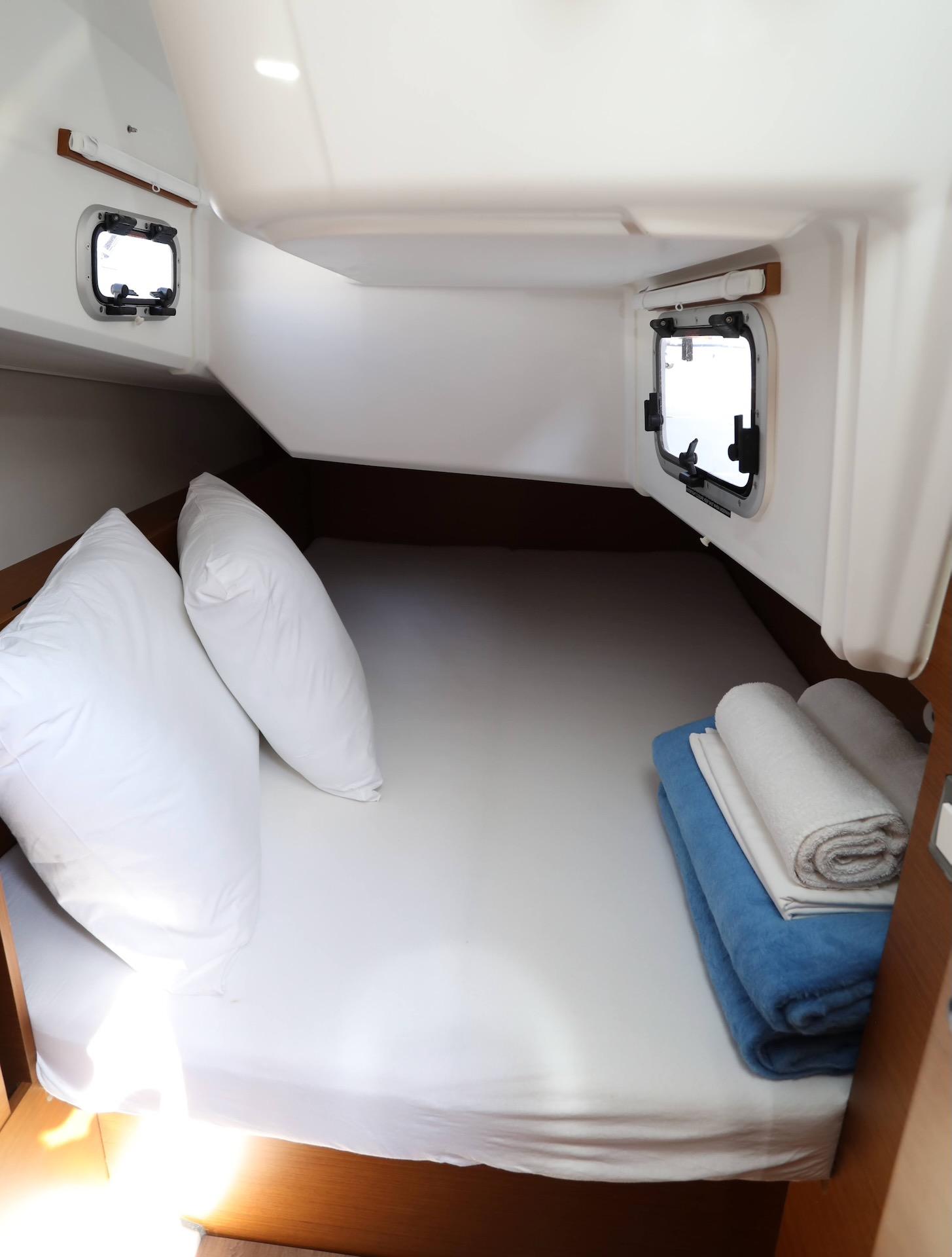 Sun Odyssey 380 - 3 cab., picture 11