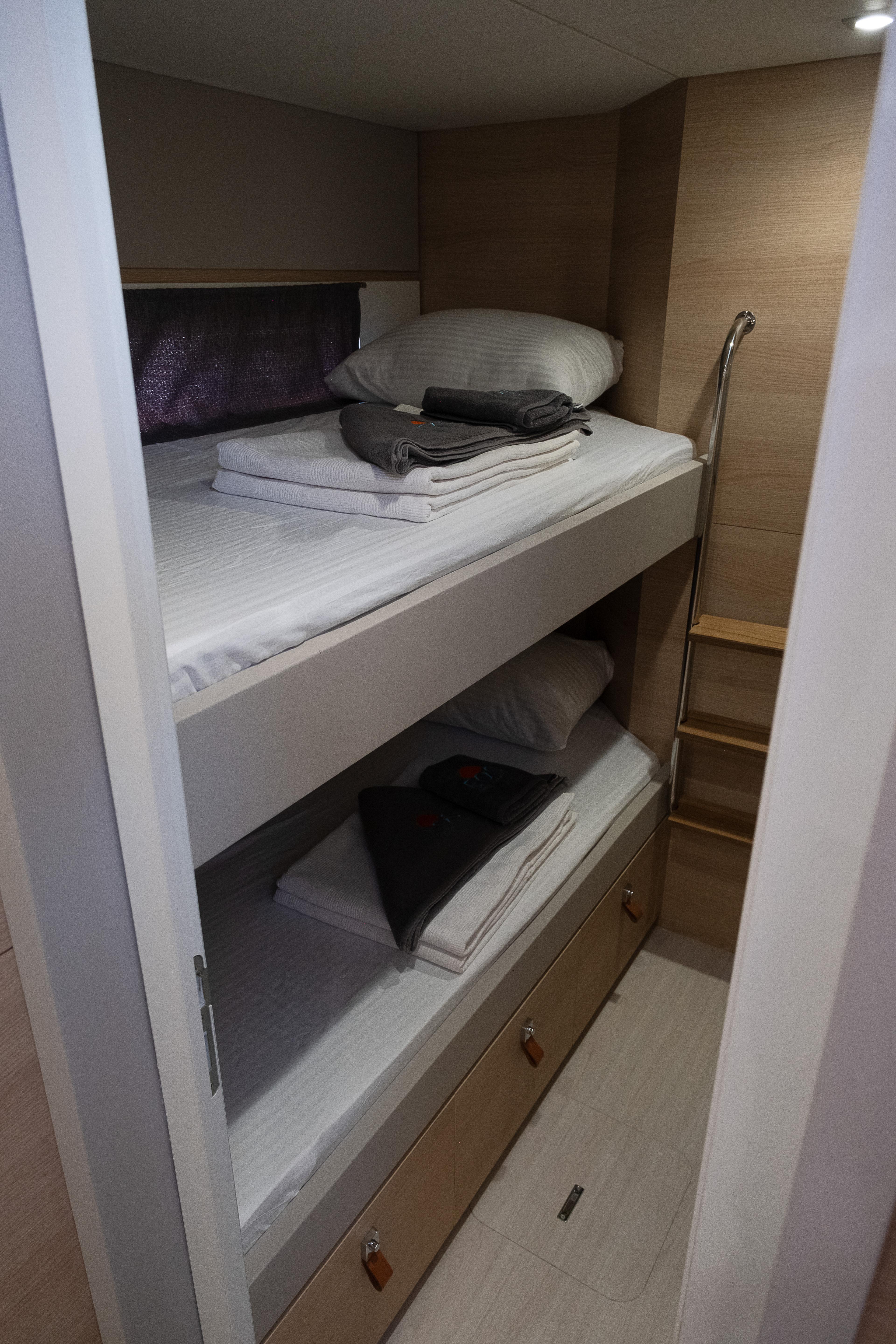 Aventura 45, picture 19