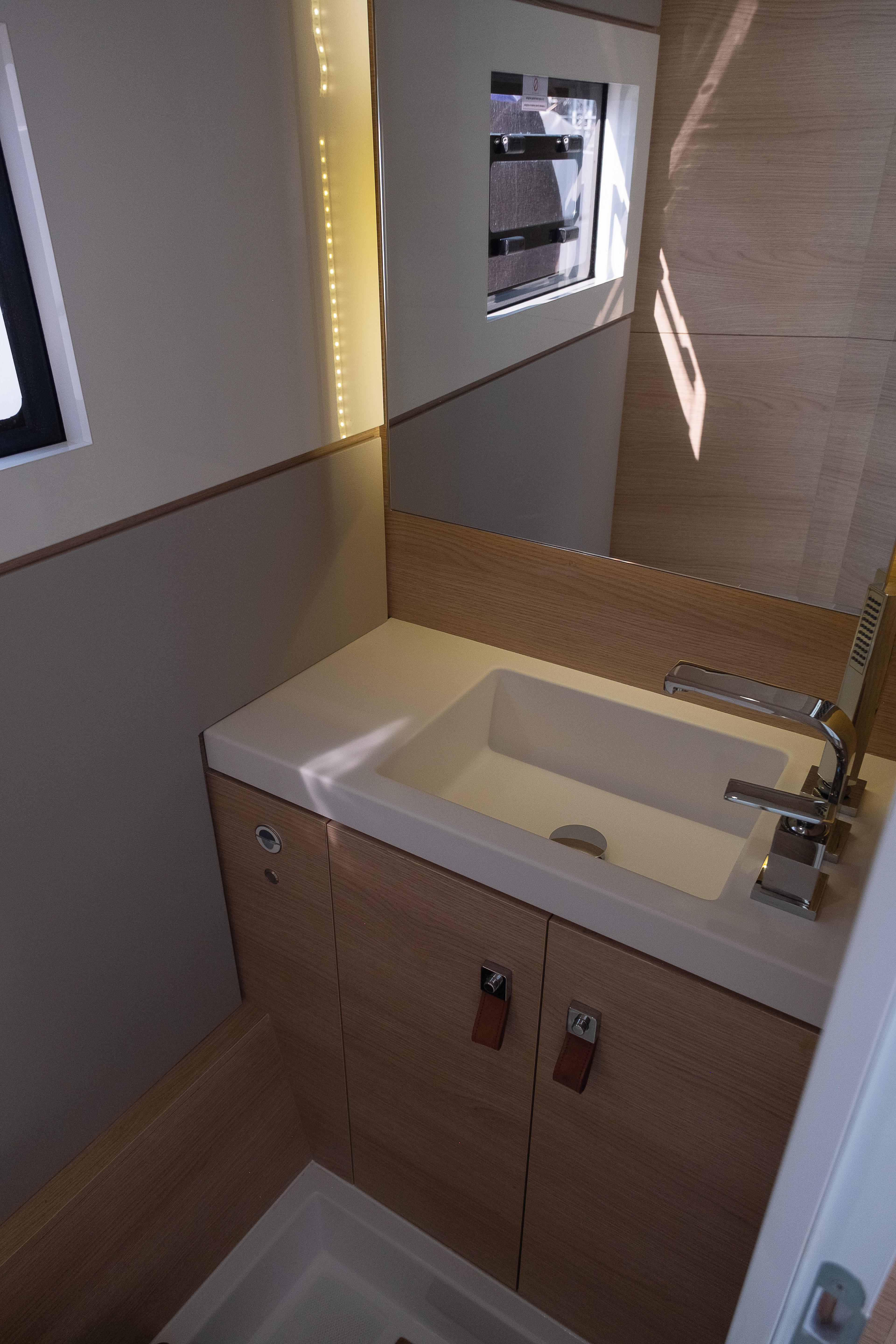 Aventura 45, picture 31