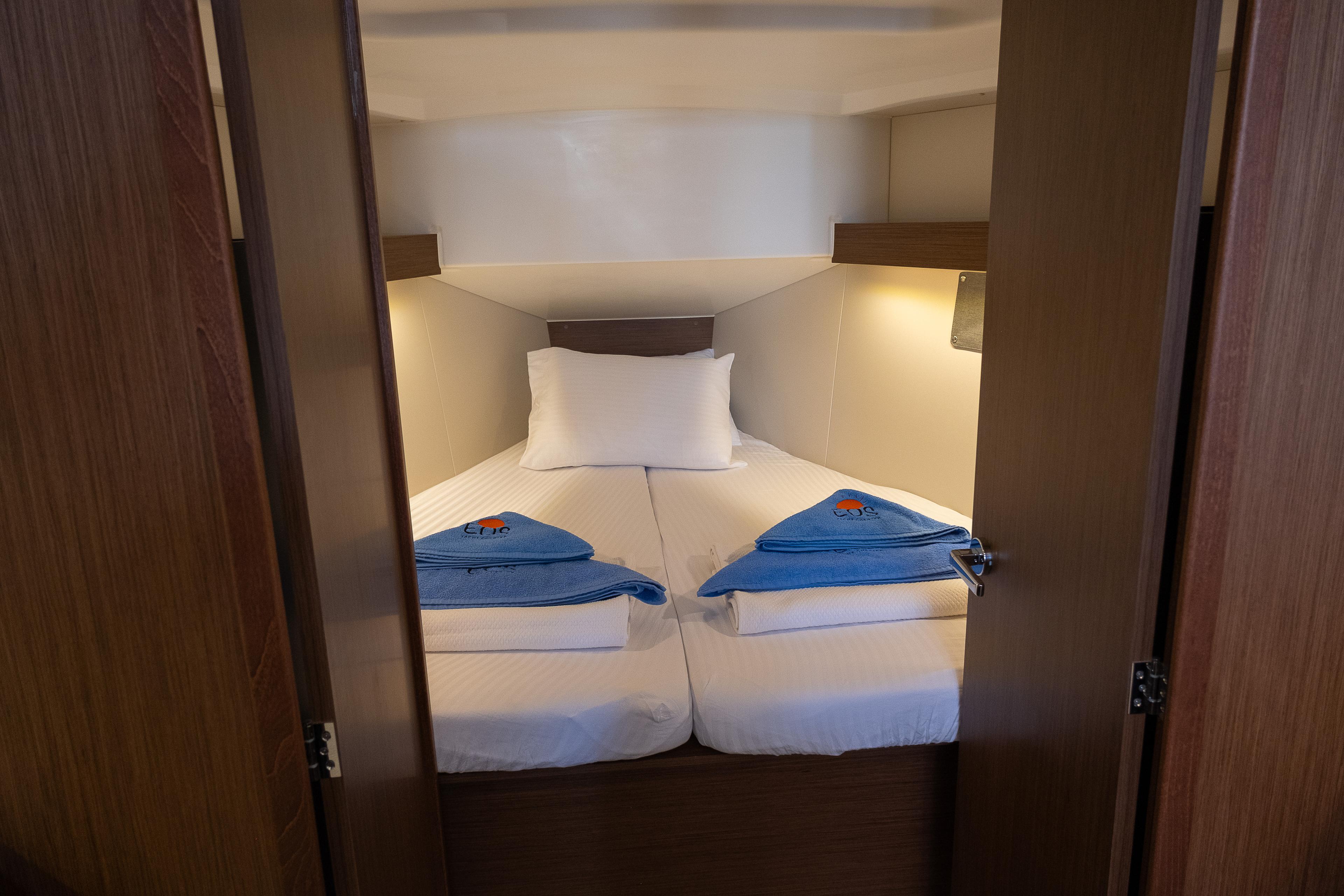 Oceanis 34.1, picture 12