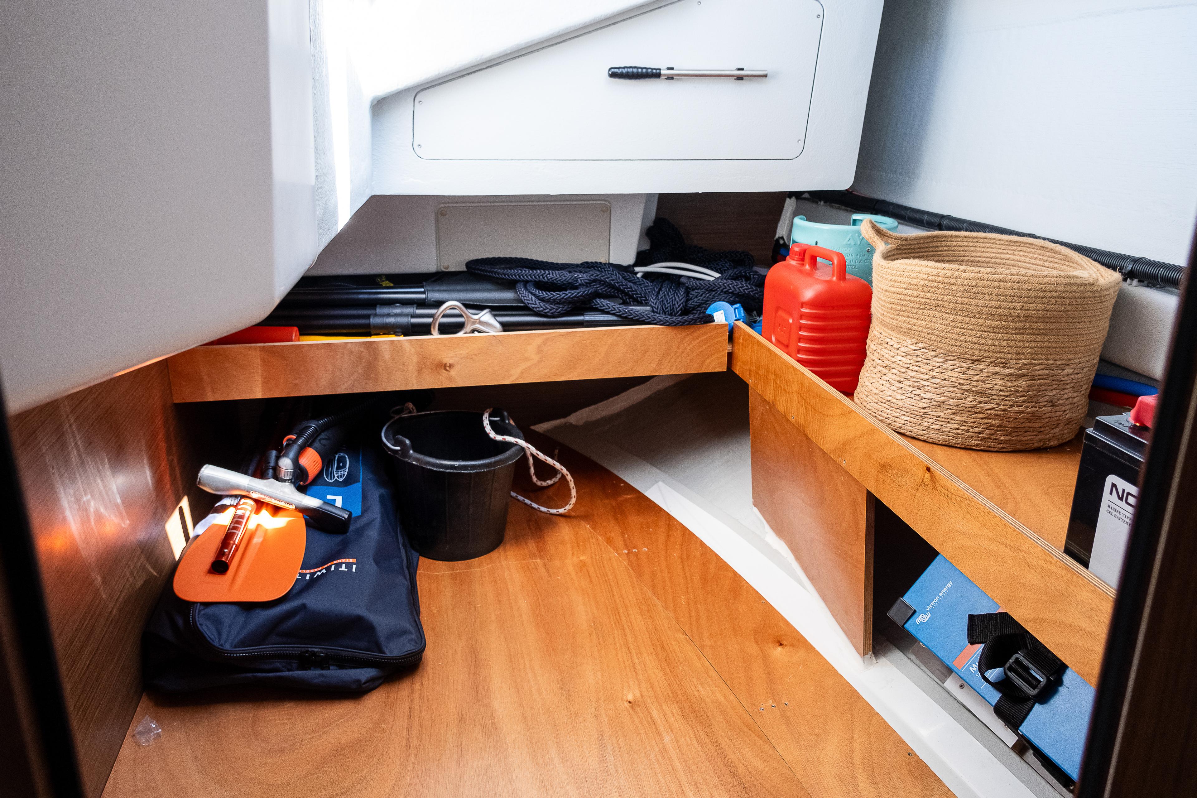 Oceanis 34.1, picture 18