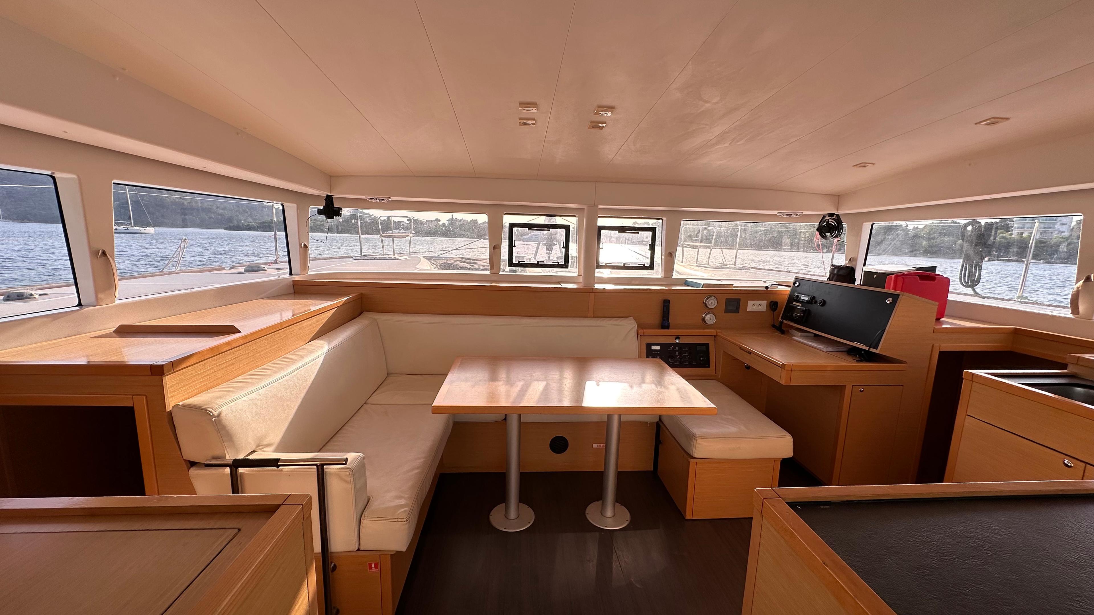 Lagoon 400 - 4 + 2 cab., picture 3