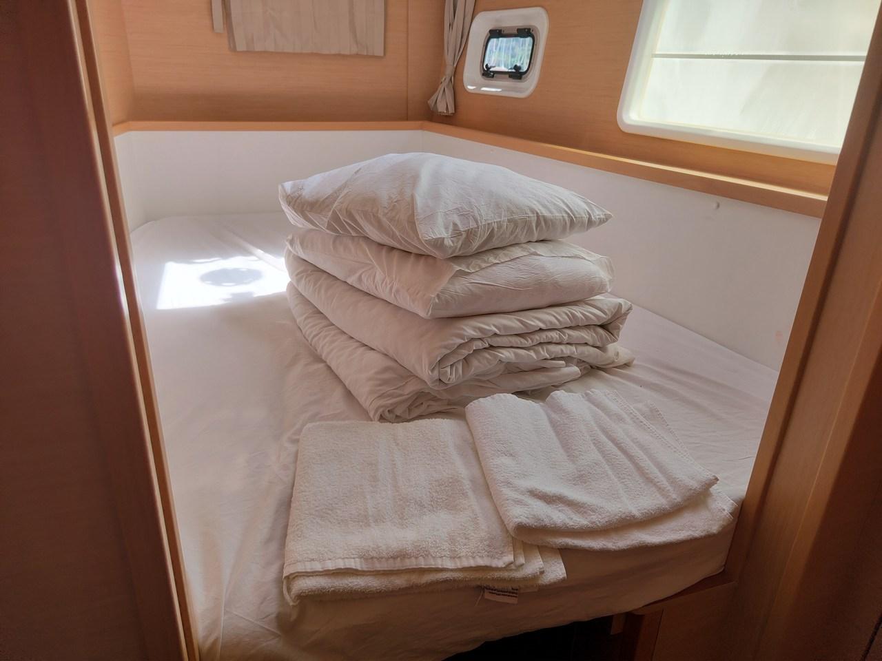 Lagoon 400 - 4 + 2 cab., picture 31