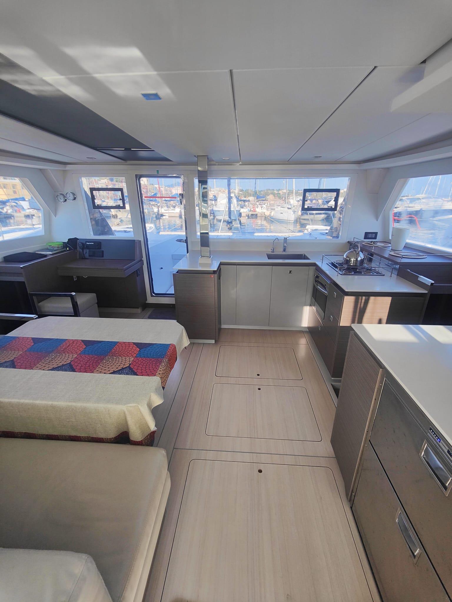 Leopard 42 - 4 cab., picture 4