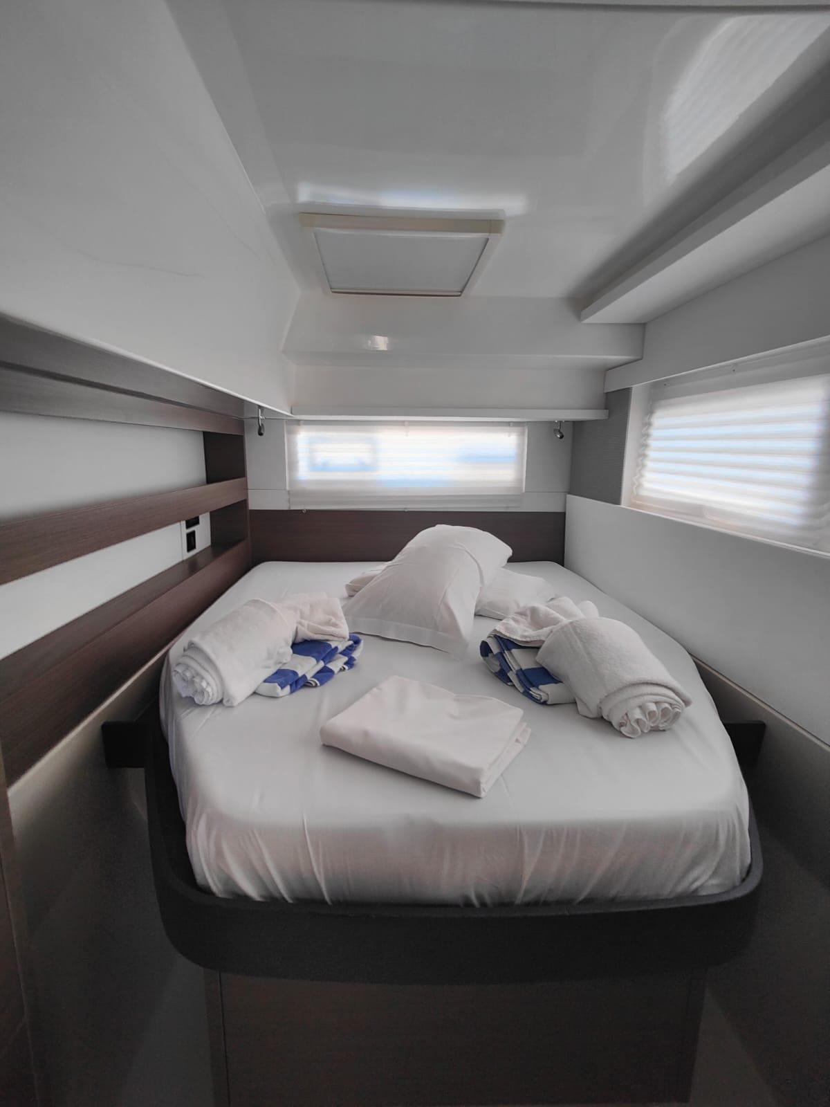 Leopard 42 - 4 cab., picture 3