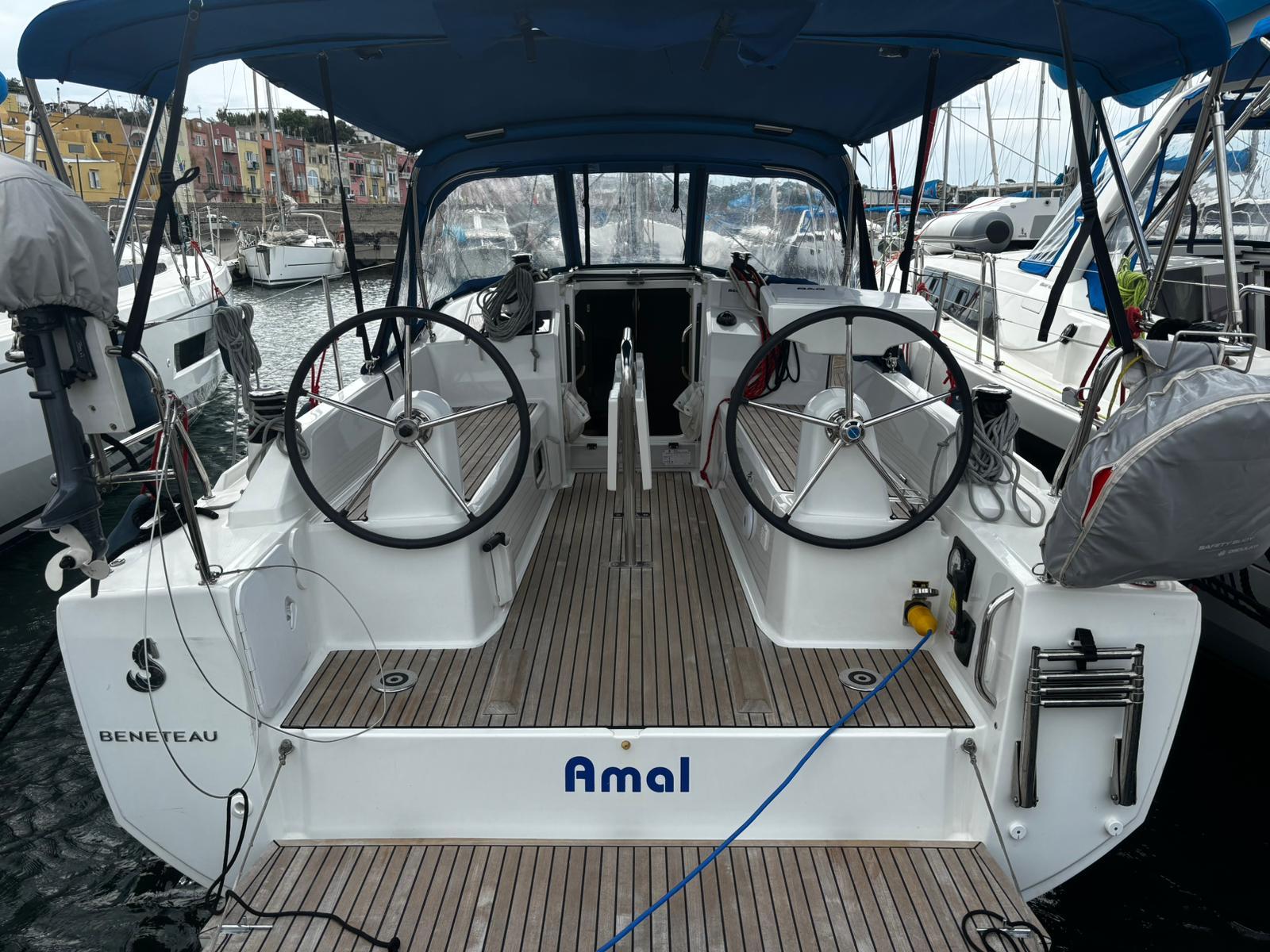 Oceanis 30.1, picture 6