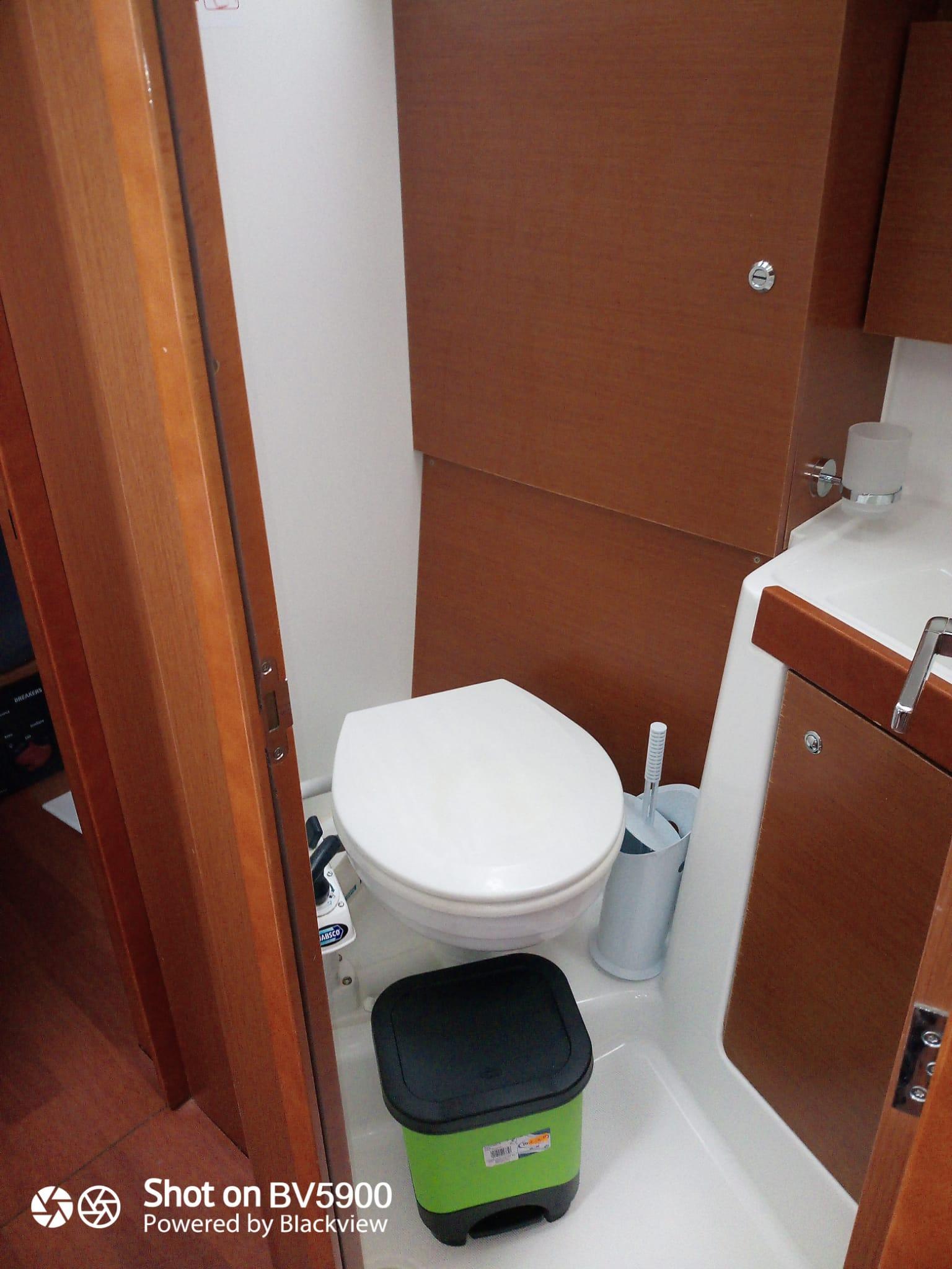 Oceanis 38 - 3 cab., picture 12