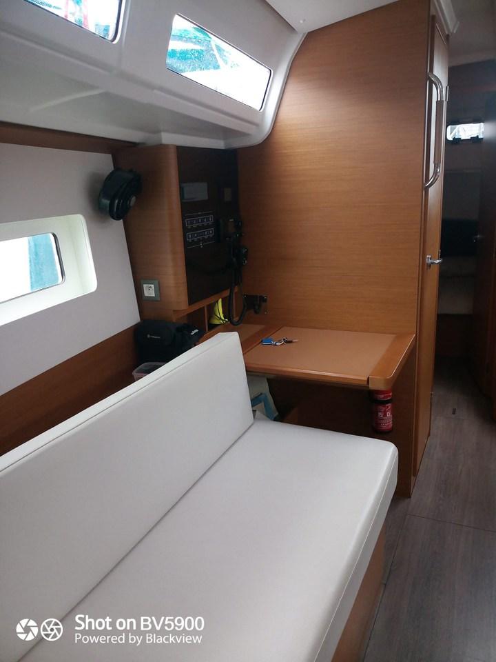 Sun Odyssey 380 - 3 cab., picture 8