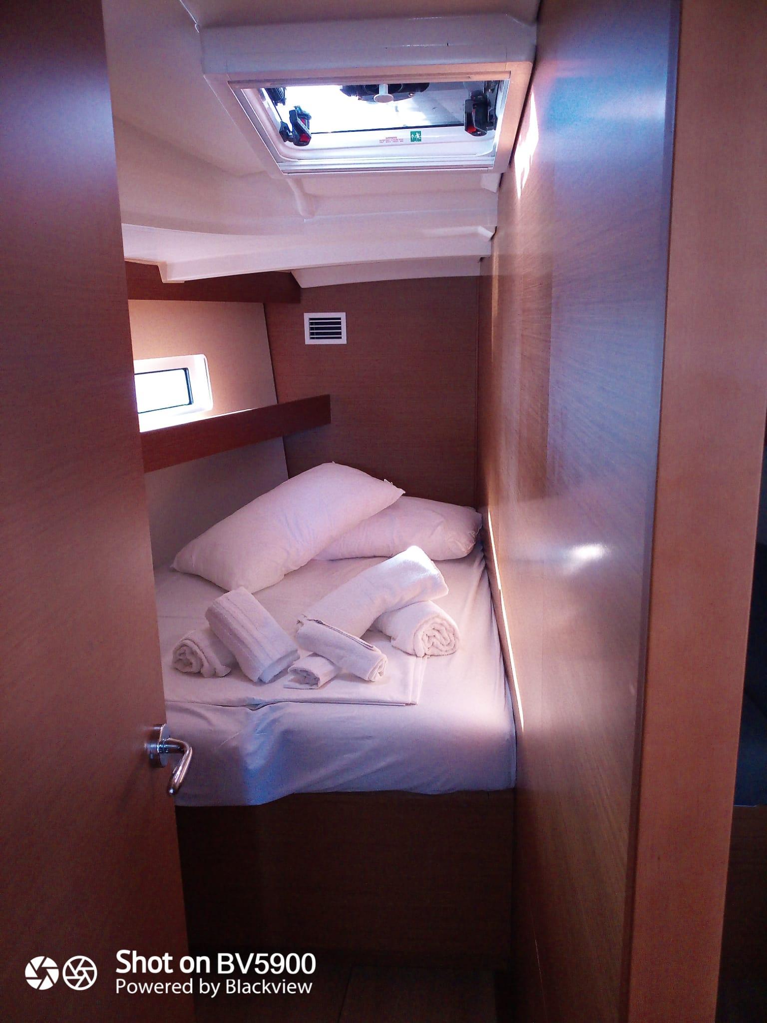 Sun Odyssey 440 - 4 cab., picture 7