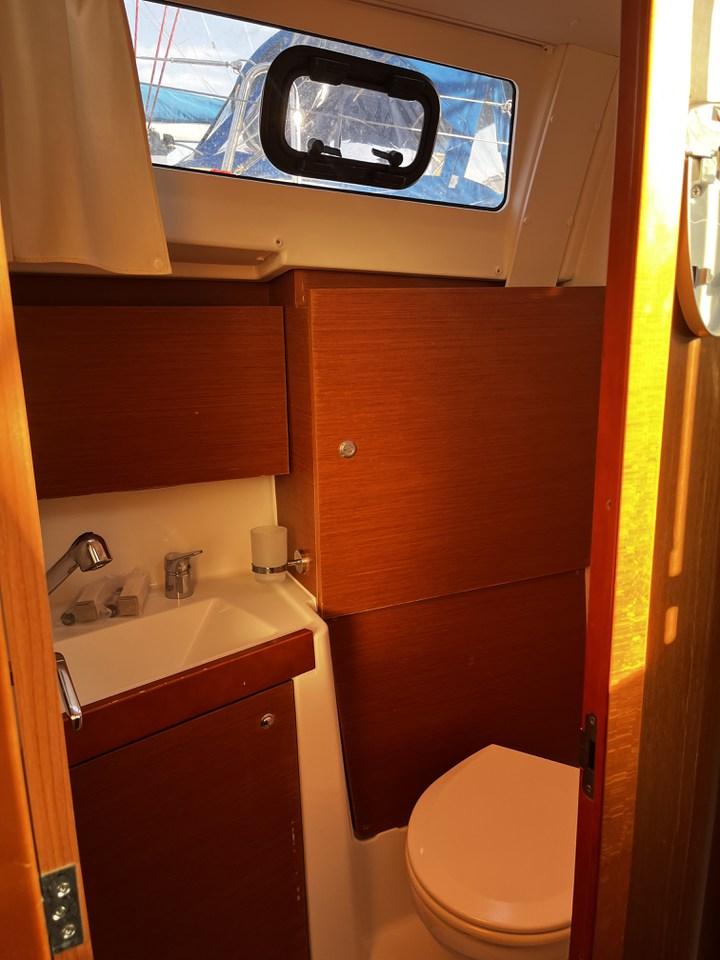 Oceanis 35.1 - 2 cab., picture 10