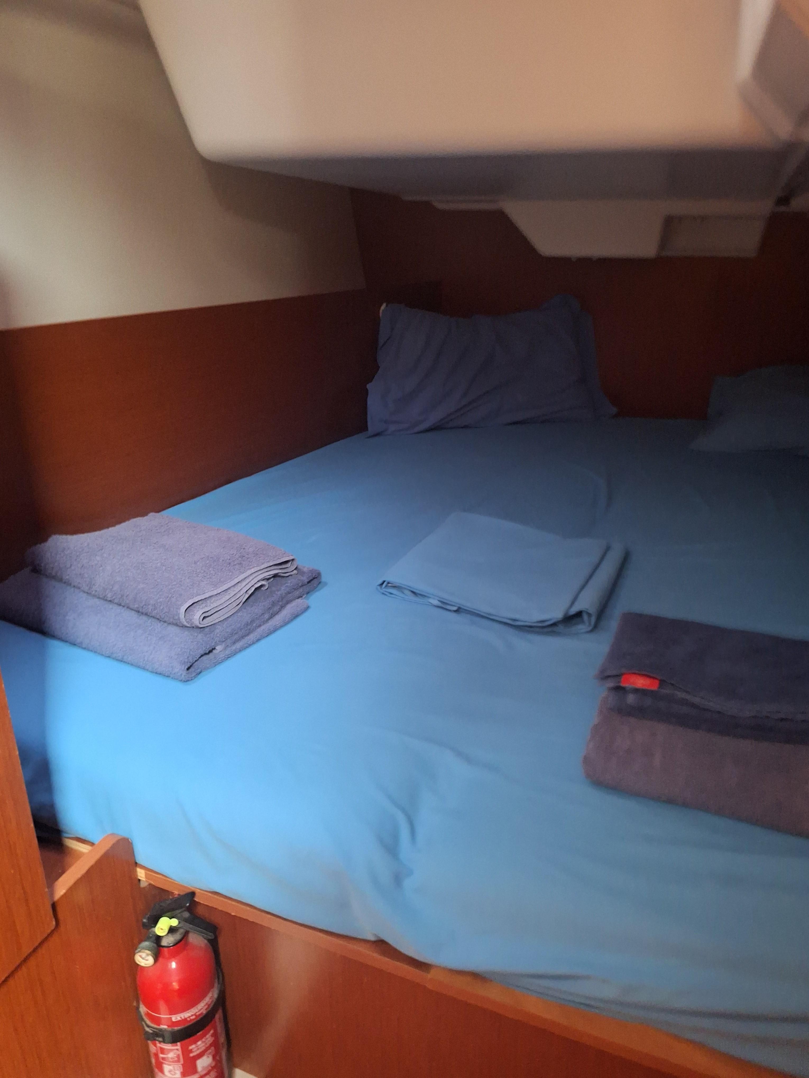 Oceanis 38.1, picture 3