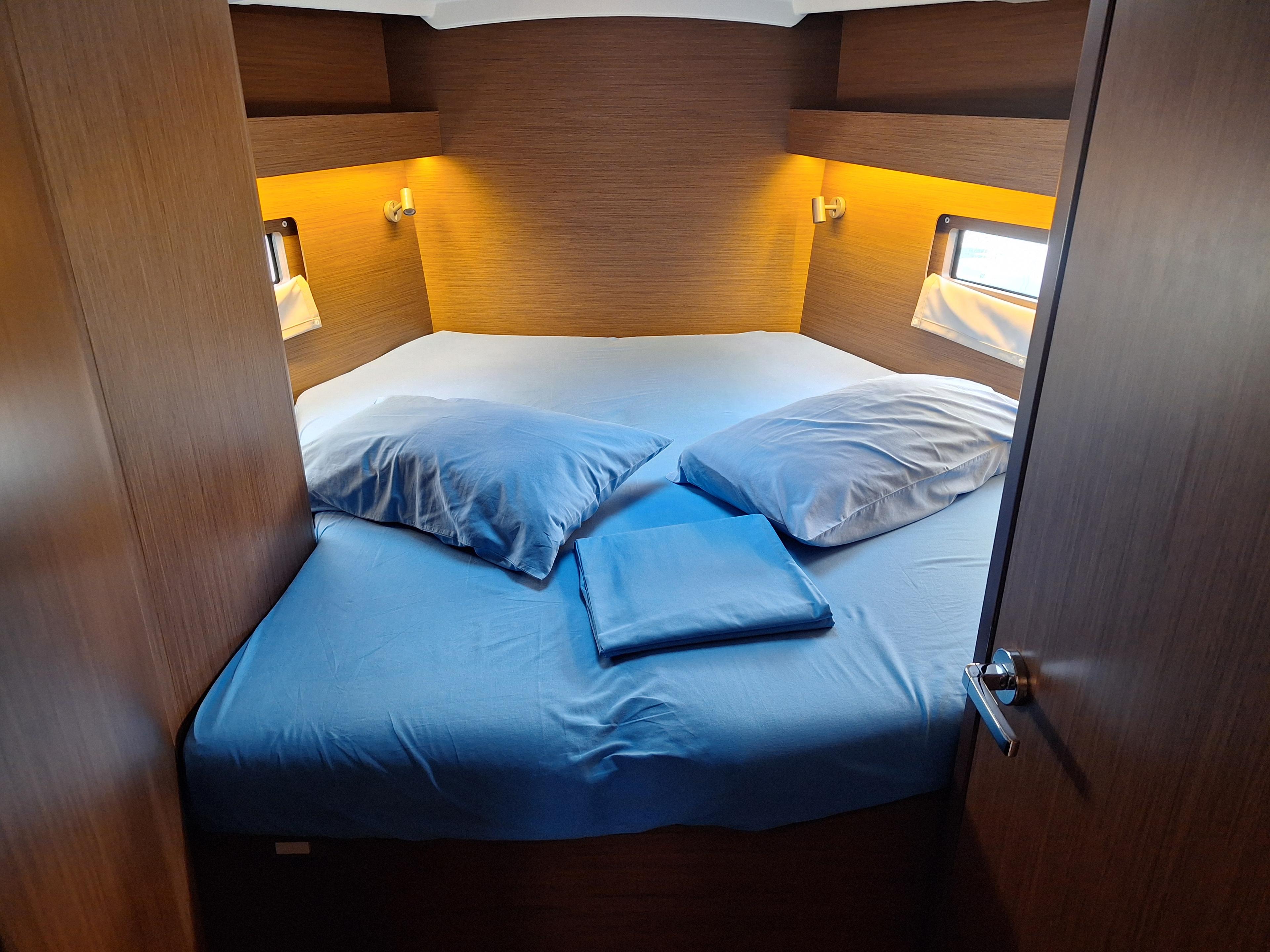 Oceanis 40.1, picture 4