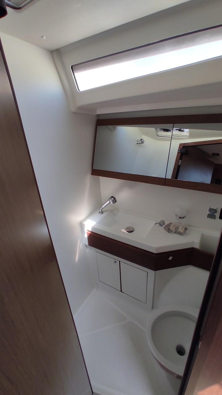 Oceanis 46.1, picture 17