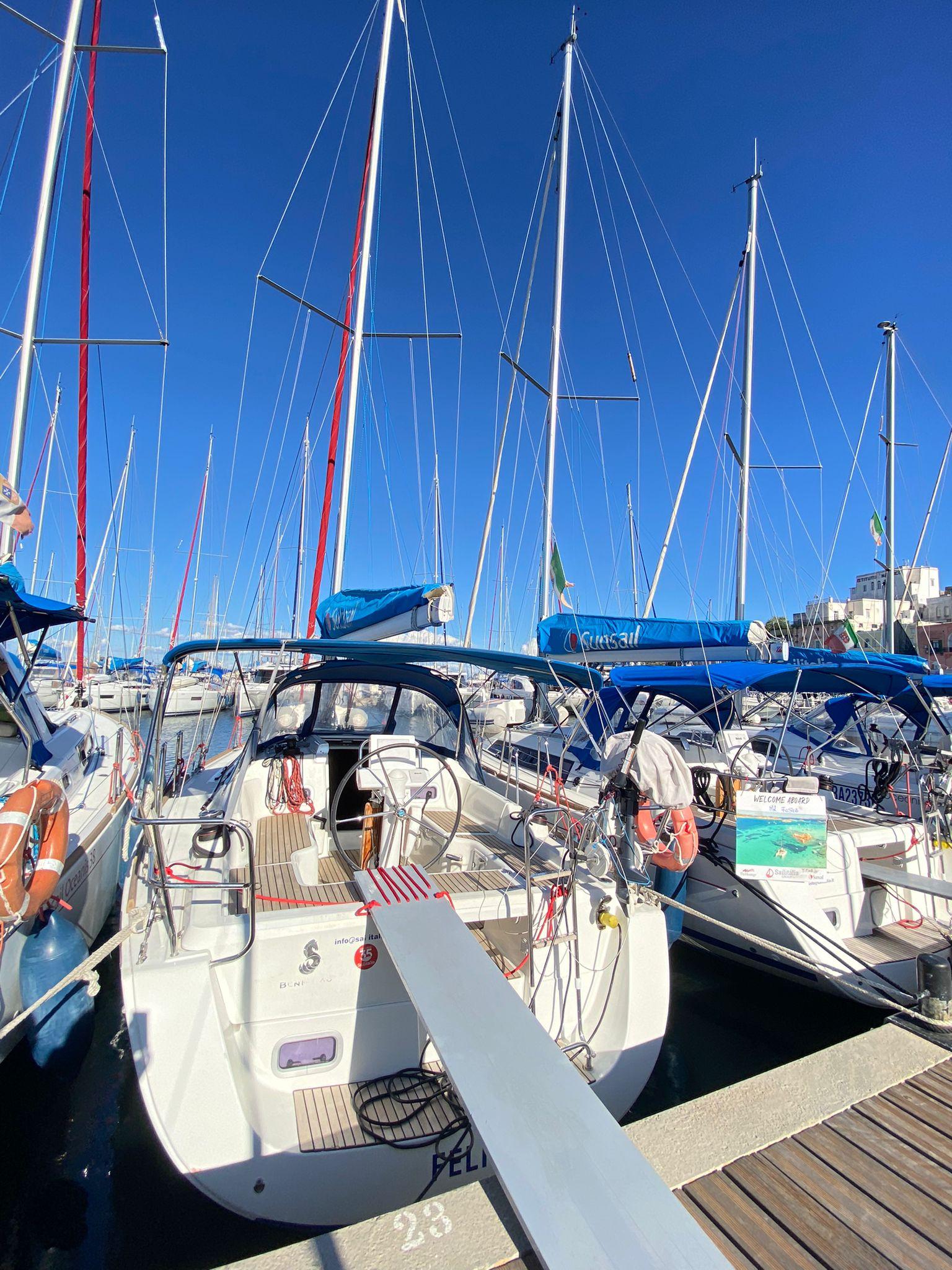 Oceanis 31, picture 3