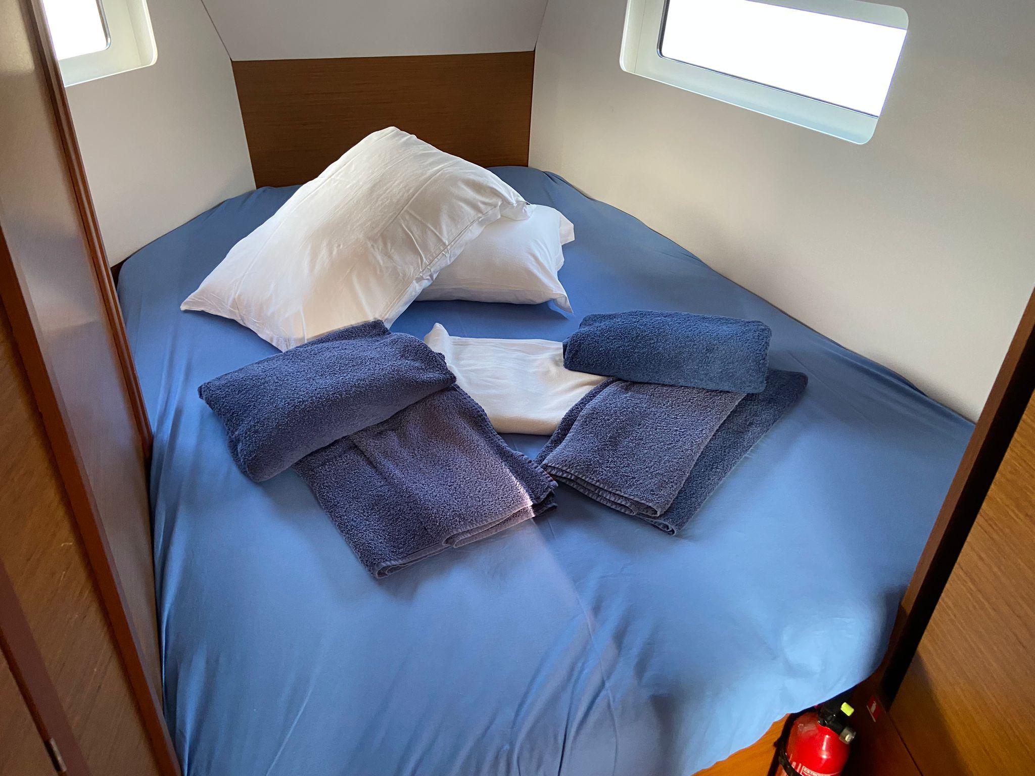 Sun Odyssey 380 - 3 cab., picture 10