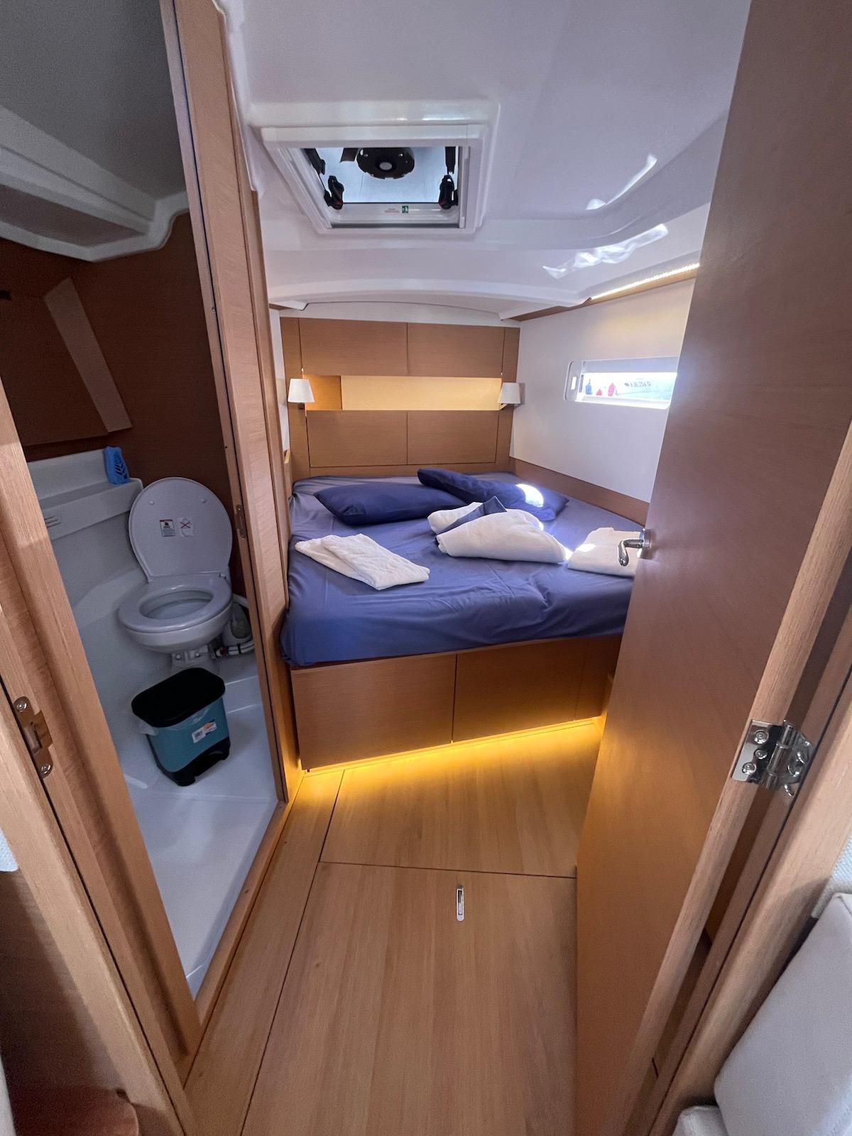 Sun Odyssey 410 - 3 cab., picture 9