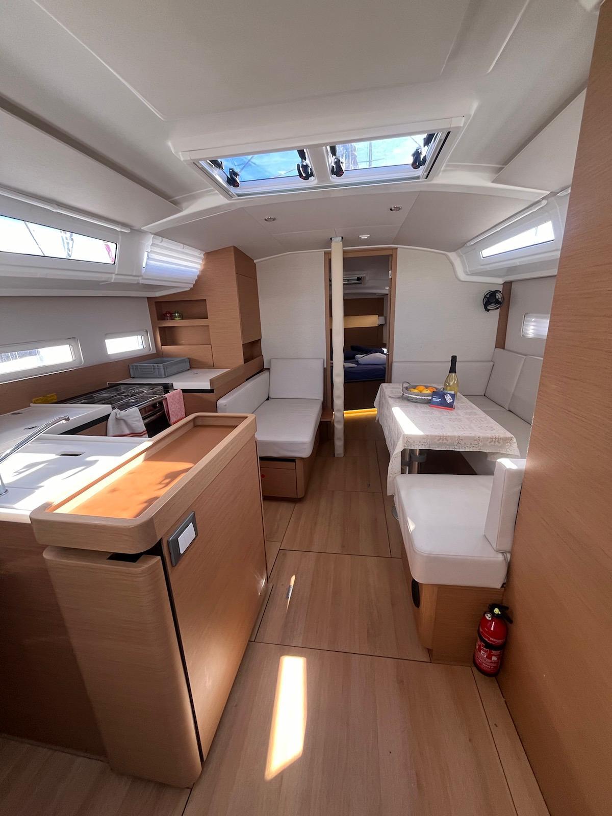 Sun Odyssey 410 - 3 cab., picture 7
