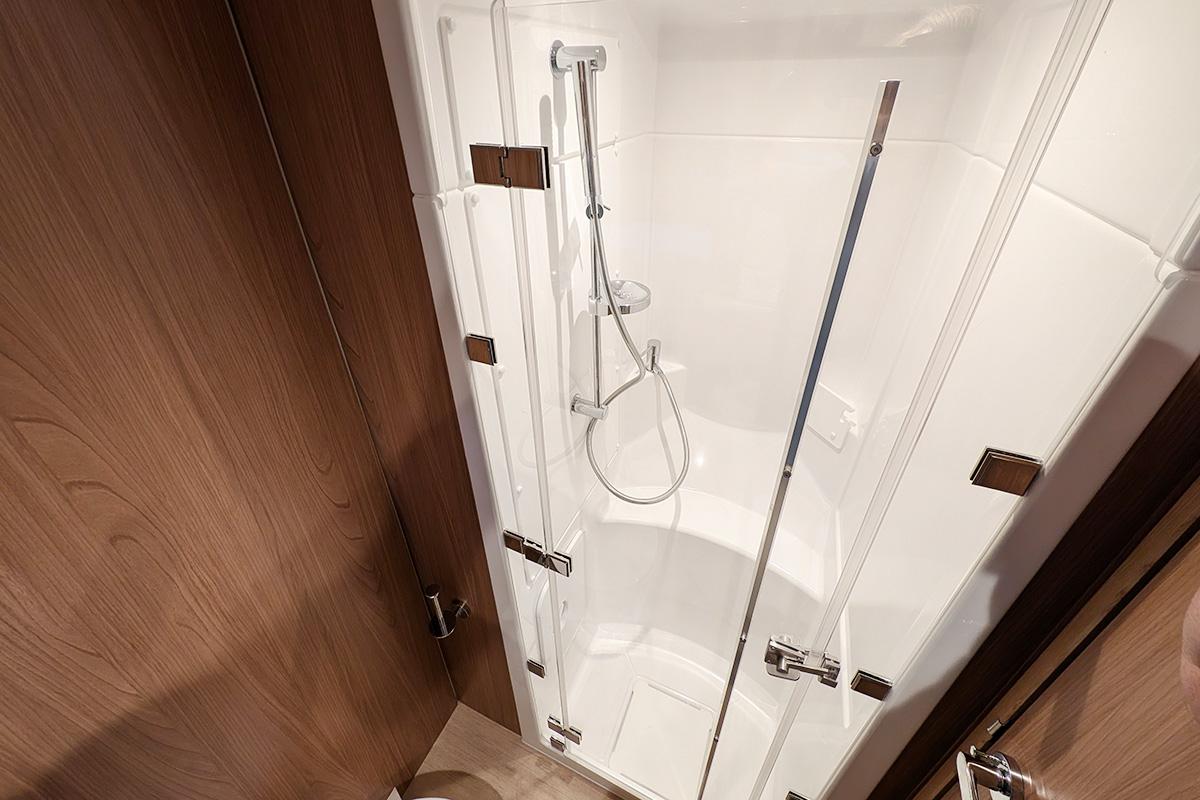 Bali 5.4 - 6 + 2 cab., picture 15