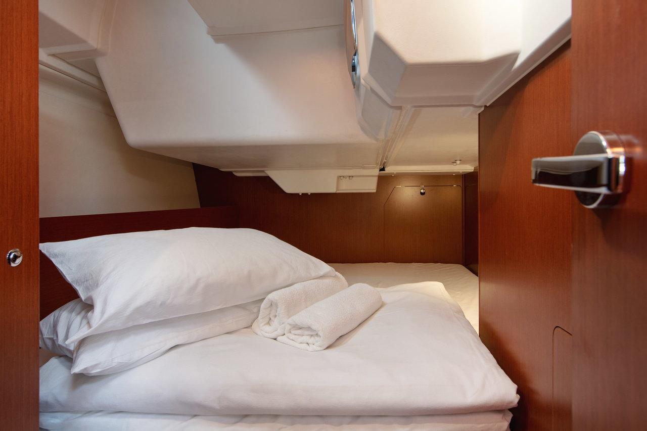 Oceanis 38.1, picture 10