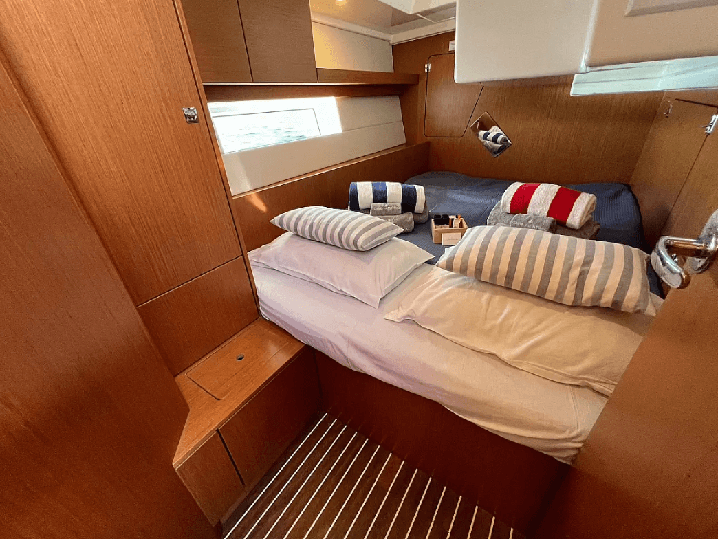 Bavaria C45 - 5 cab., picture 9