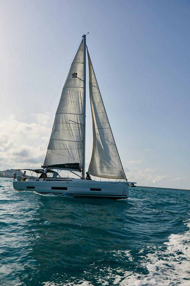 Dufour 470 - 5 + 1 cab. - Kaito, picture 6