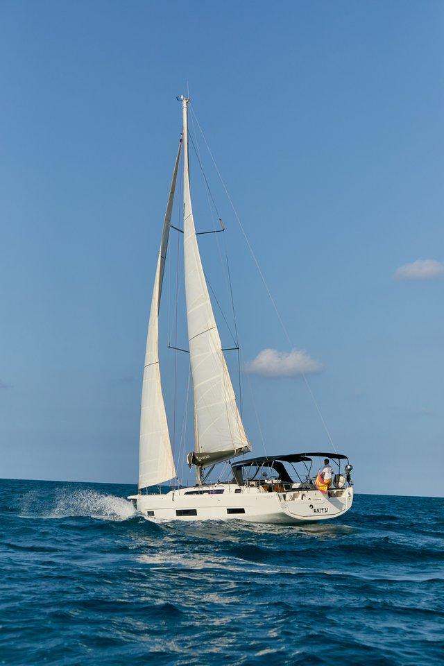 Dufour 470 - 5 + 1 cab. - Kaito, picture 8