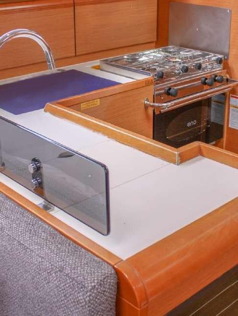 Sun Odyssey 409 - Sora, picture 8