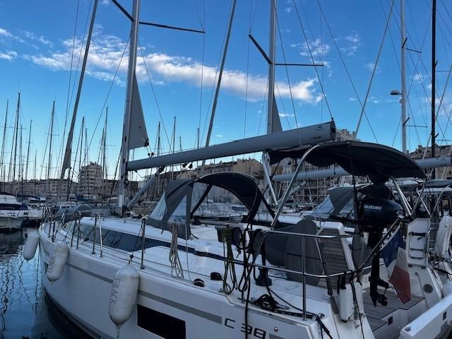 Bavaria C38, picture 6