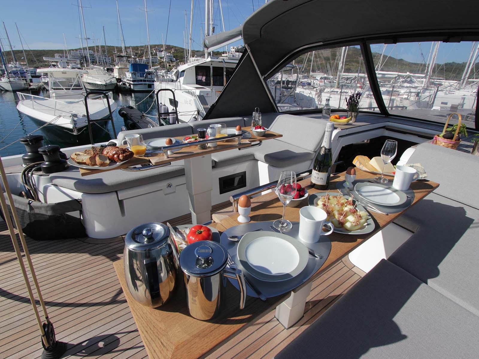 First 53 - 3 + 1 cab., picture 8