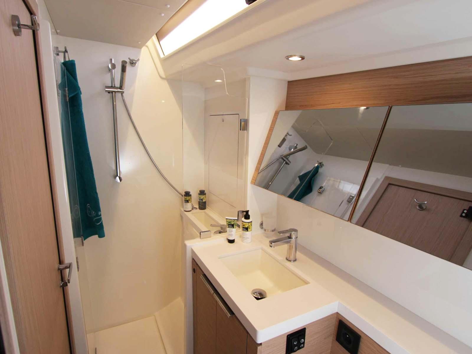 First 53 - 3 + 1 cab., picture 15