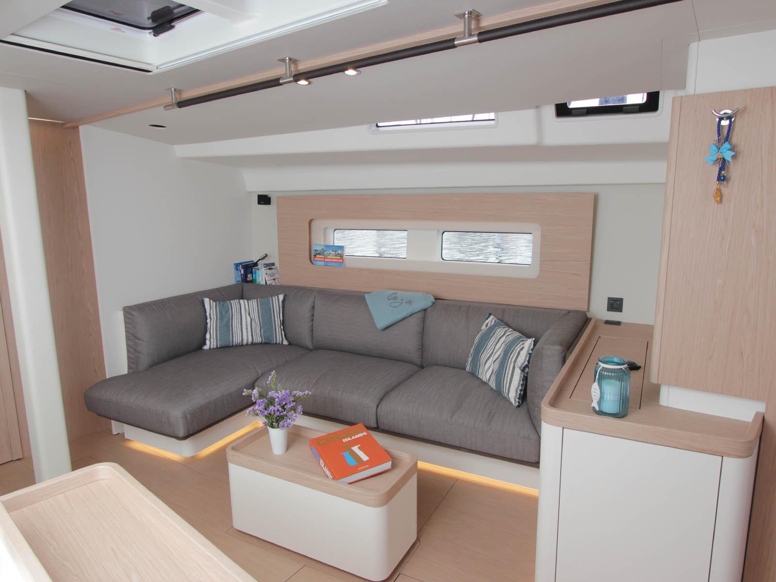 First 53 - 3 + 1 cab., picture 10