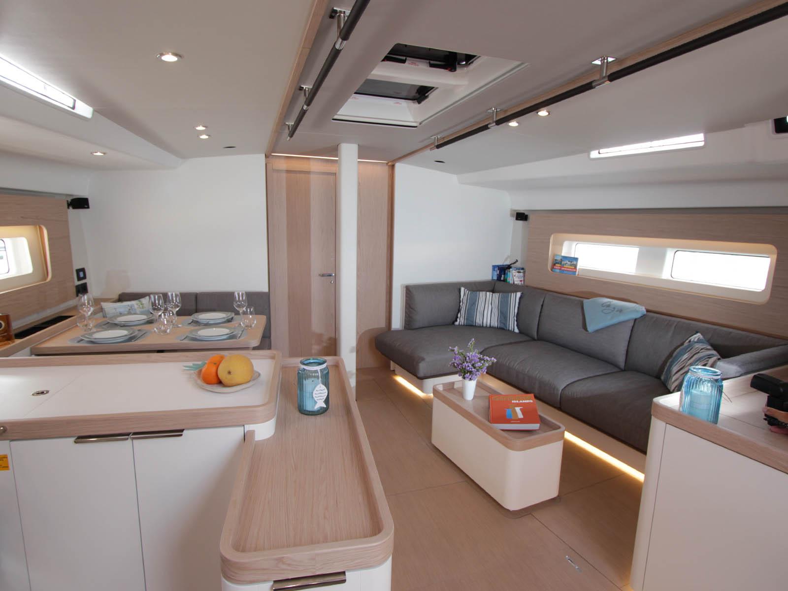 First 53 - 3 + 1 cab., picture 9