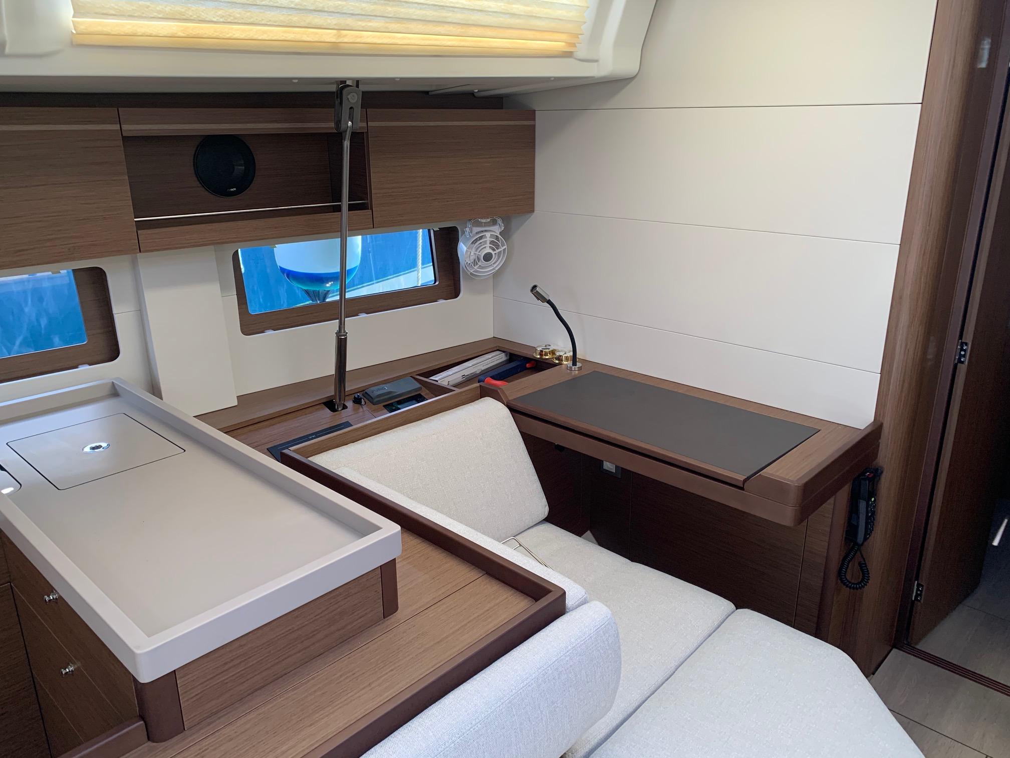 Oceanis 51.1 - 5 + 1 cab., picture 19