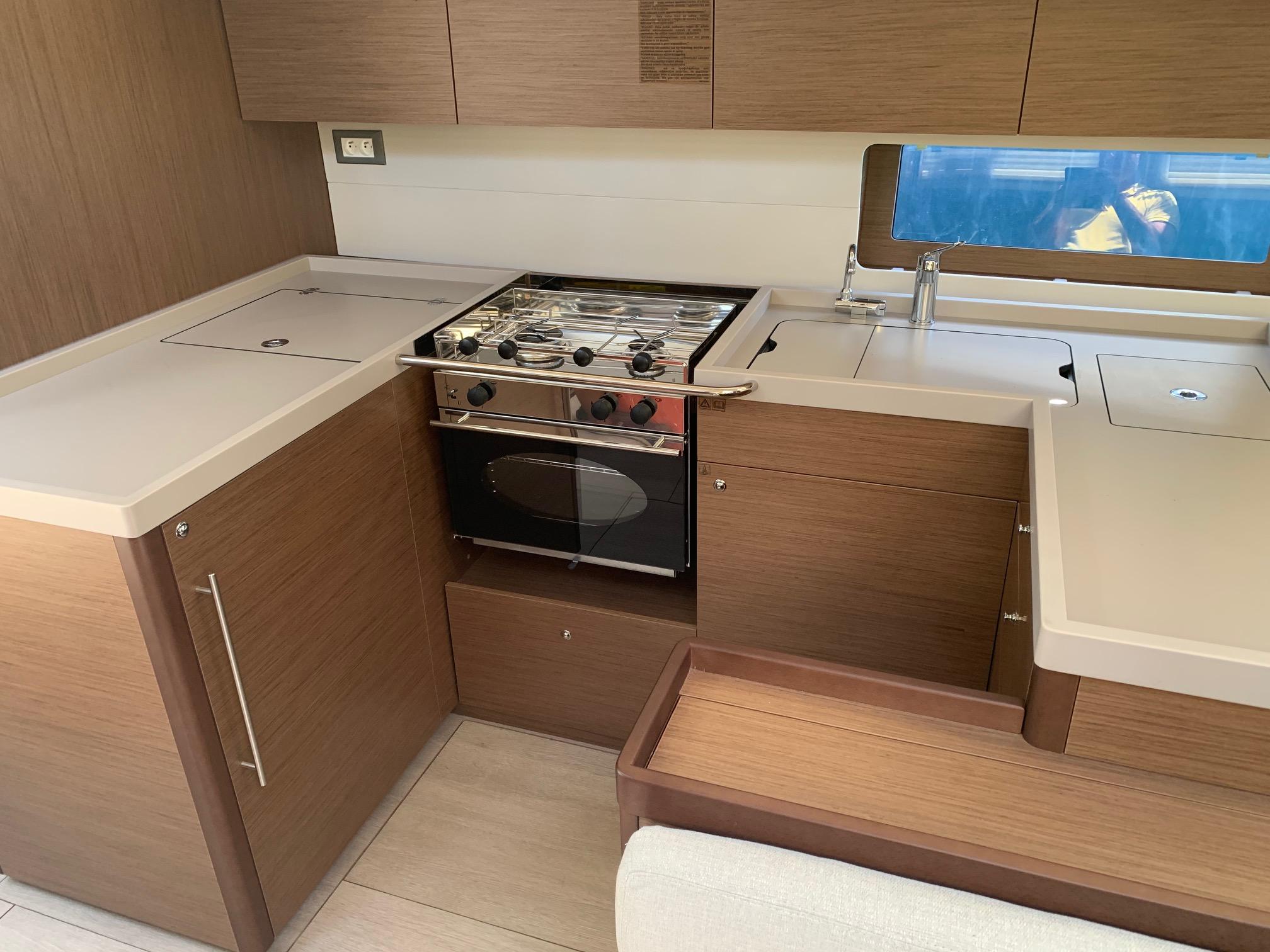 Oceanis 51.1 - 5 + 1 cab., picture 17