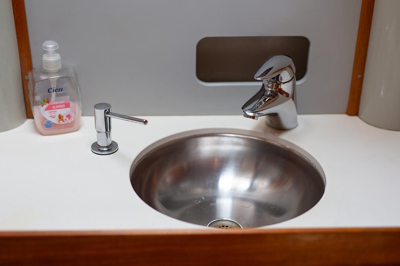 Dolphin 50, picture 35