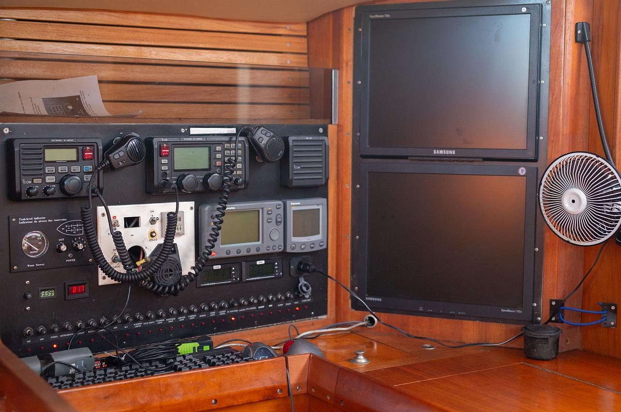 Dolphin 50, picture 23