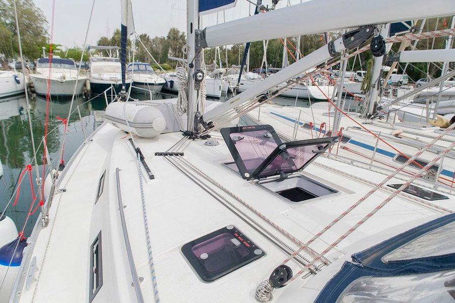 Bavaria Cruiser 40, picture 5