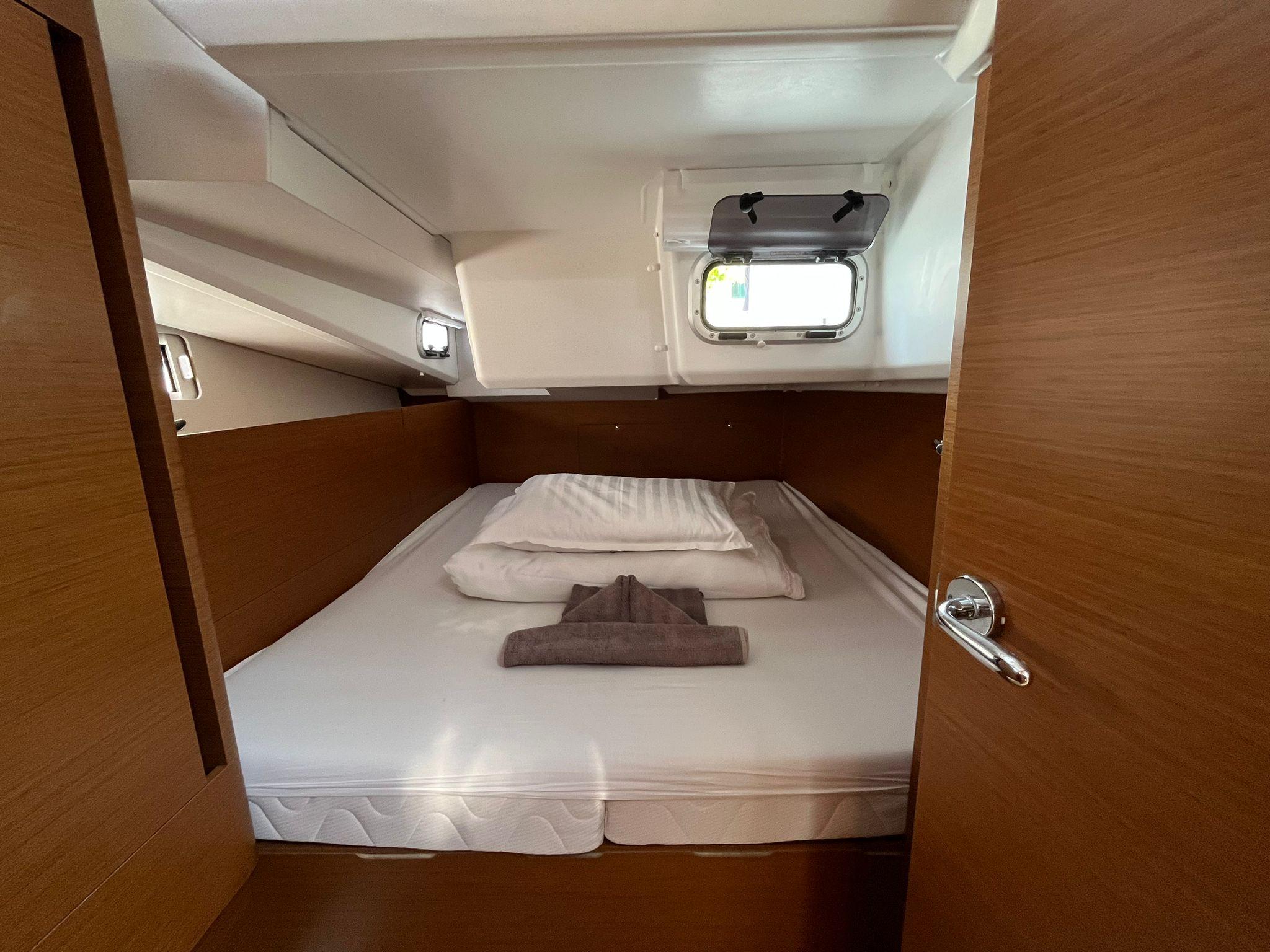 Sun Odyssey 440 - 4 cab., picture 8