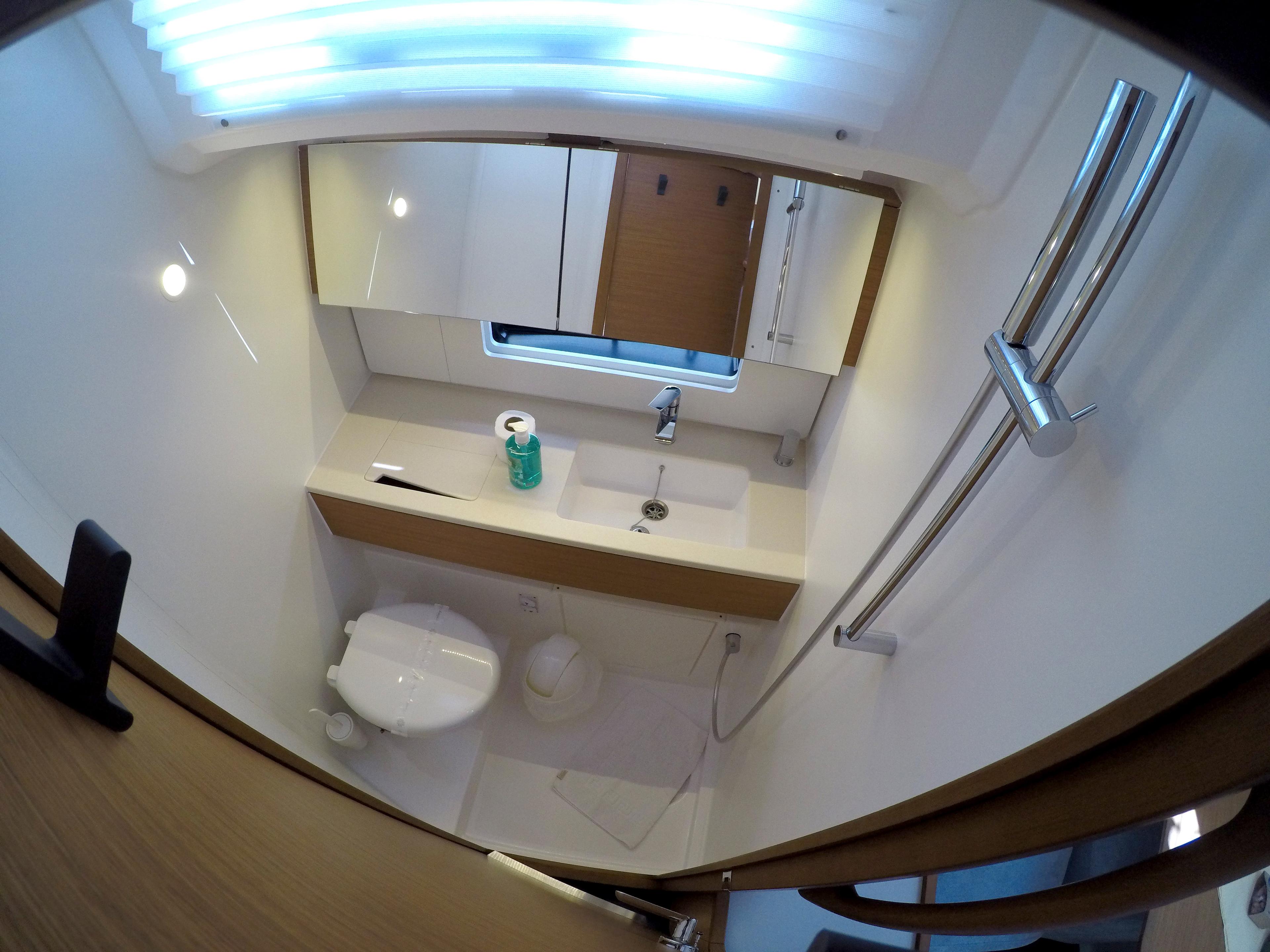 Dufour 44 - 4 cab, picture 17