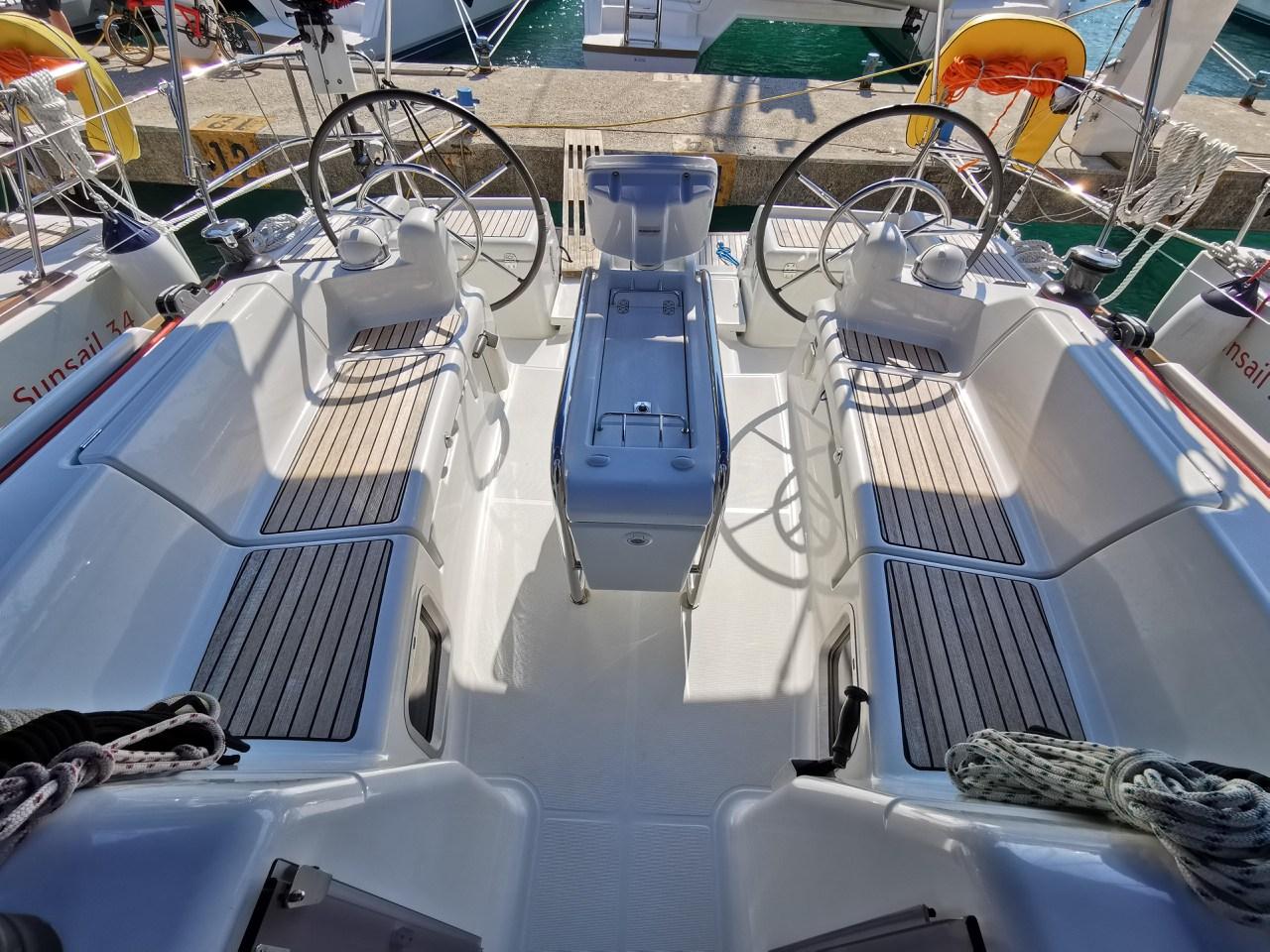 Sun Odyssey 419 - 3 cab., picture 3