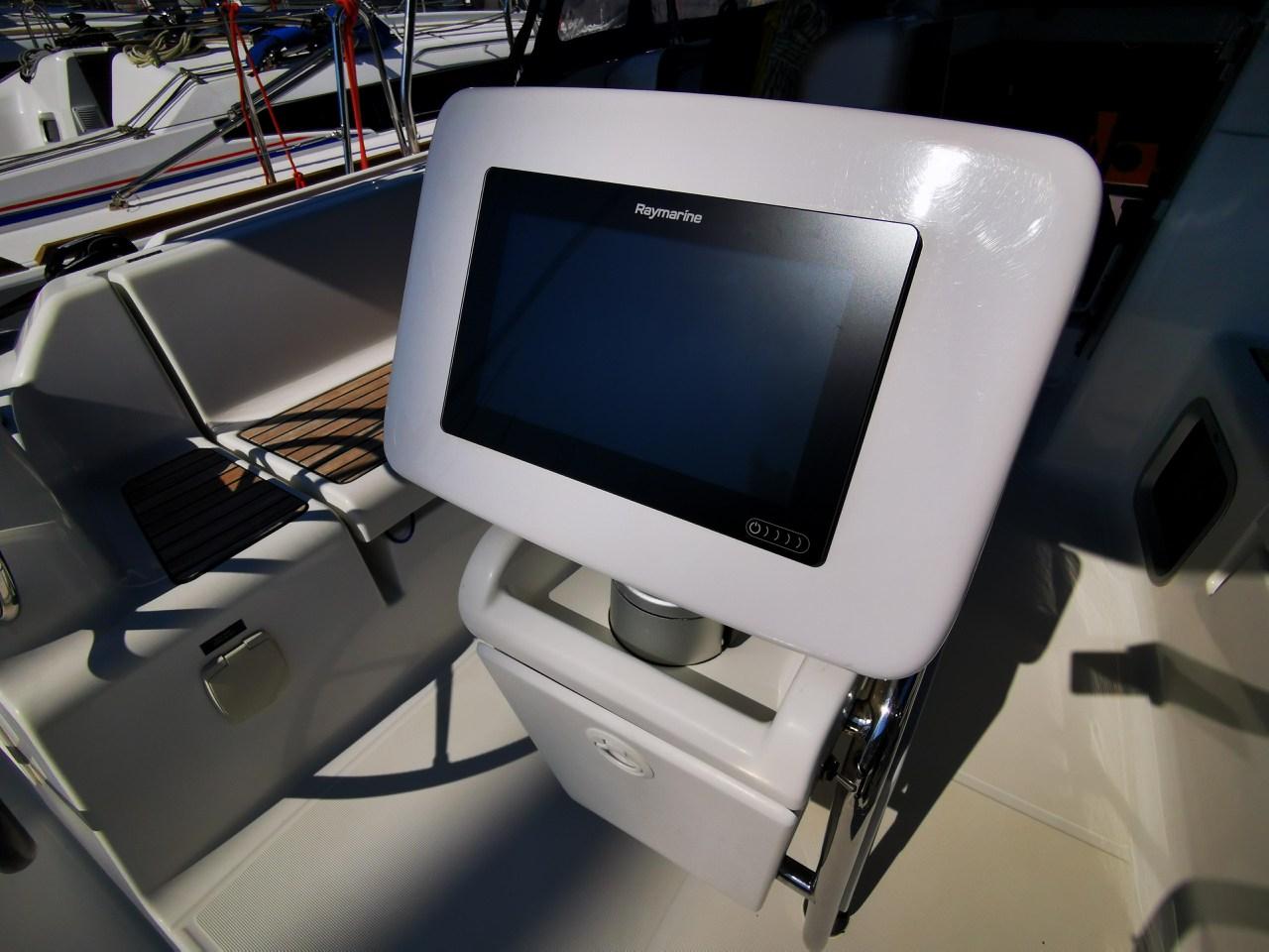 Sun Odyssey 419 - 3 cab., picture 11