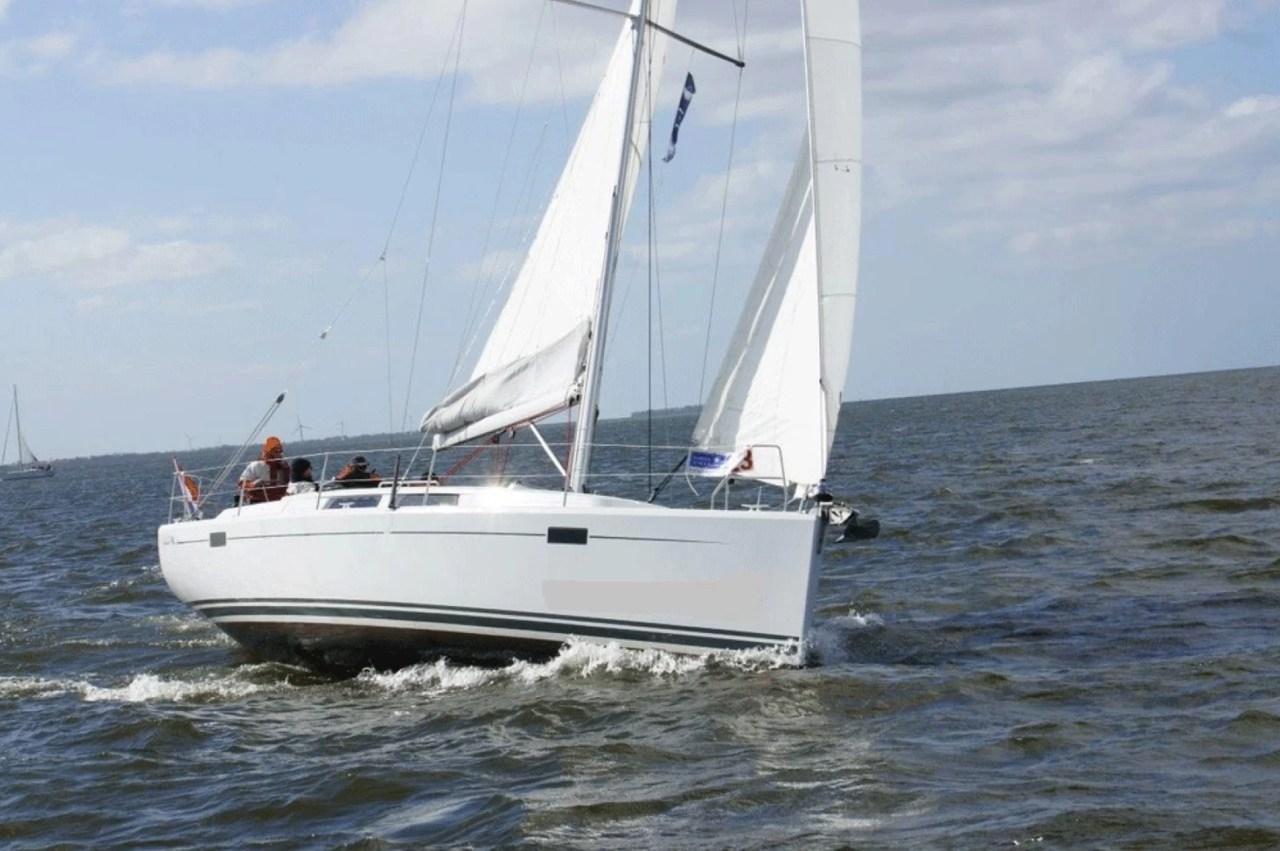 Hanse 385, picture 1
