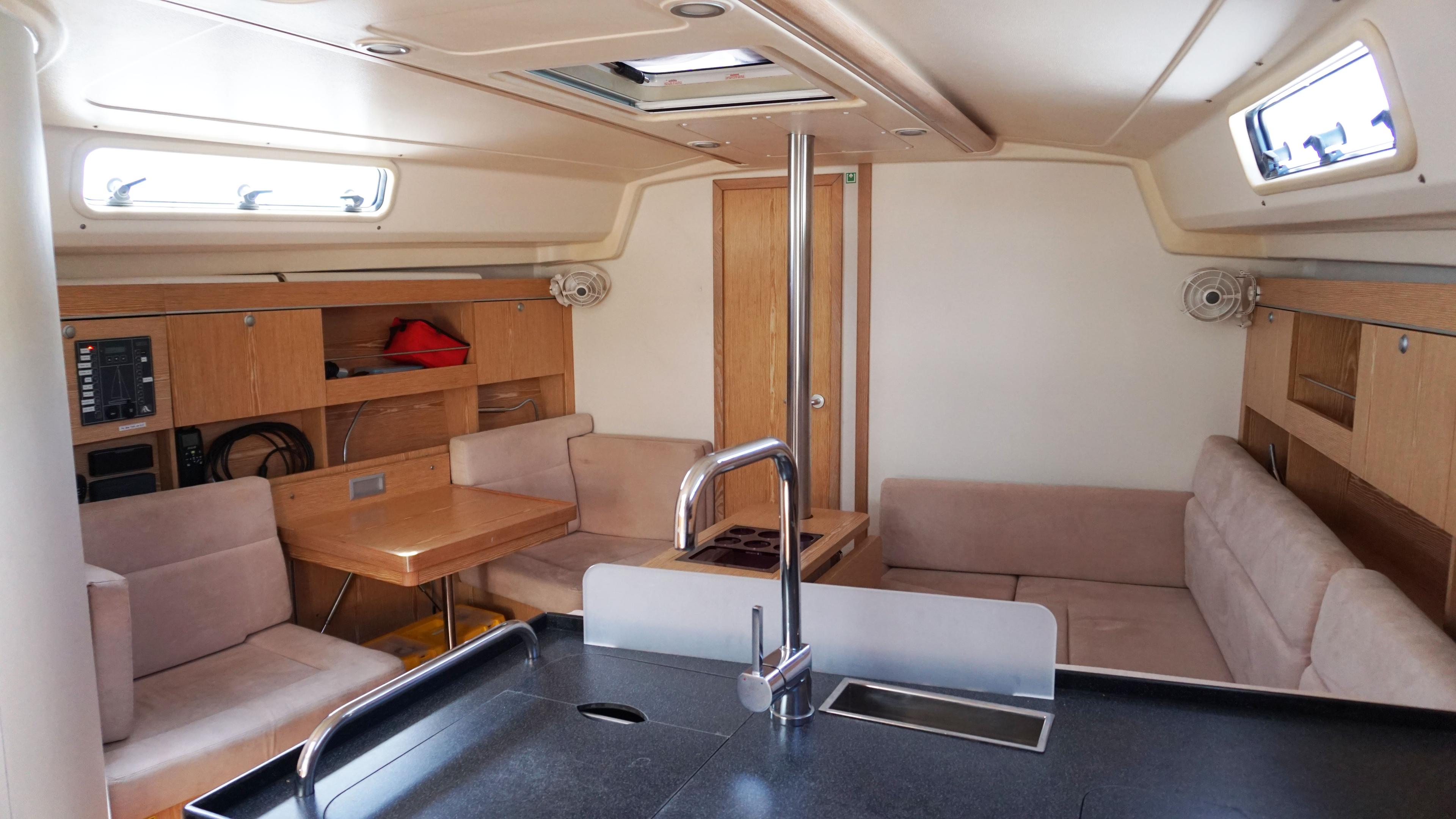 Hanse 385, picture 9