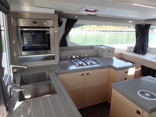 Fountaine Pajot Saona 47 - 5 cab., picture 14