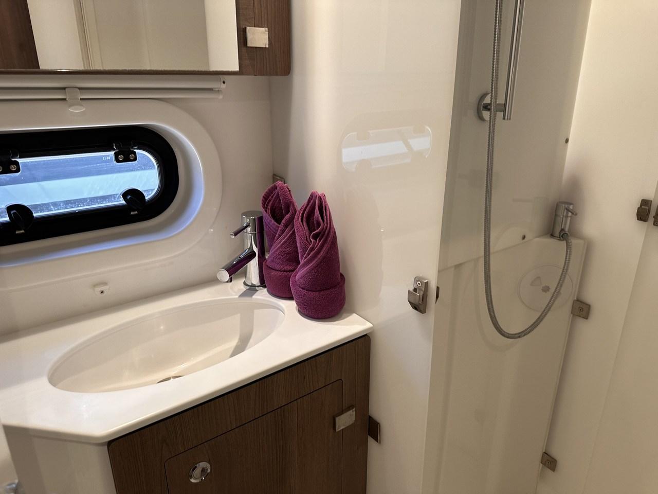 Bali 4.2 - 4 + 1 cab., picture 31