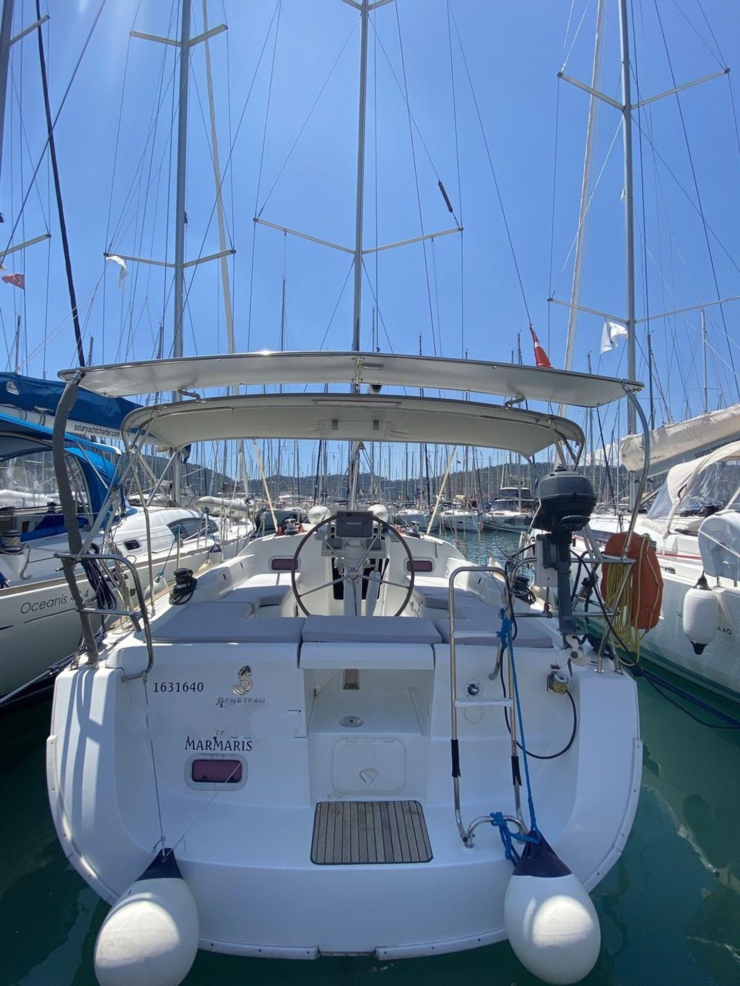 Oceanis 34, picture 1