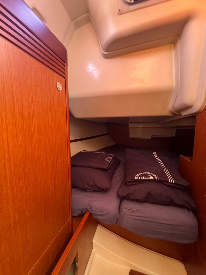 Oceanis 34, picture 15